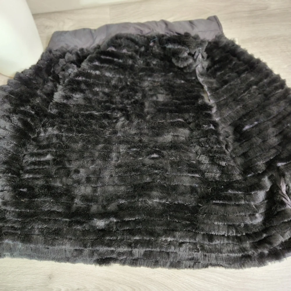 Athabasca Black Black Vest‎ S Reversible Rabbit Fur Full Zip Down Feather Soft - Picture 10 of 14